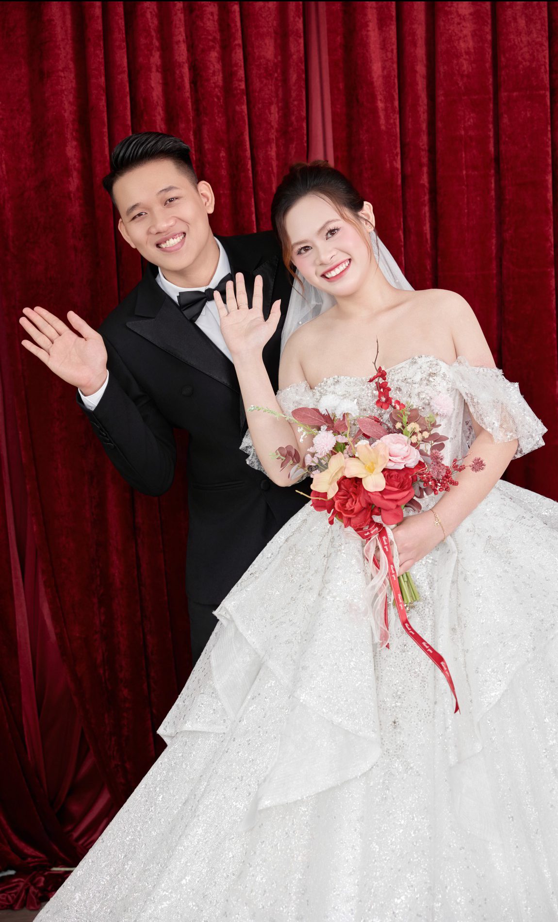 Thiệp cưới online